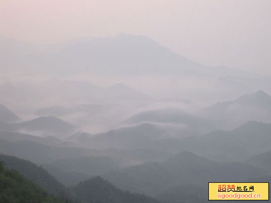 赤壁葛仙山