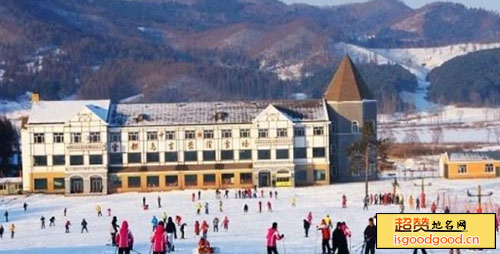 华天乌吉密滑雪场